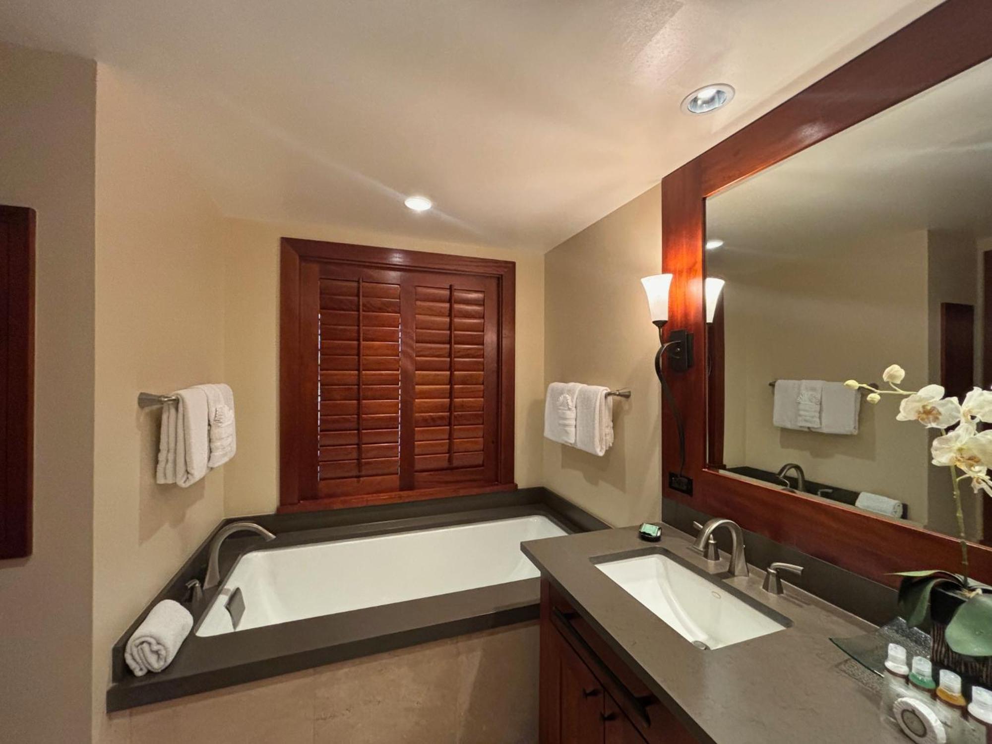 Ko Olina B304 - 3br Luxury With Stunning Ocean View & 2 Free Parking Ferienhaus